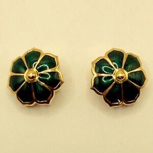 Burberry Vintage Green Flower Enamel Clip Earrings Signed .75 in